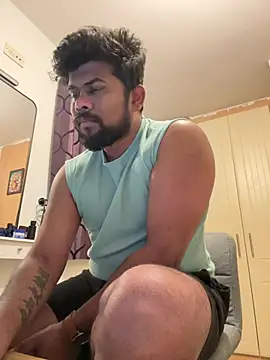 Snapshot of CrazyShashank chatting on 01-17-26, 06:33 CrazyShashank online show from 01-17-26, 06:33