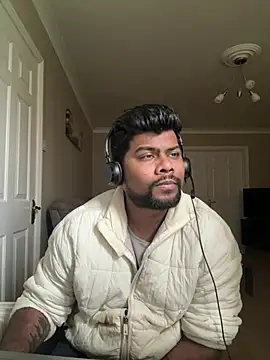 Snapshot of CrazyShashank chatting on 02-25-26, 11:20 CrazyShashank online show from 02-25-26, 11:20