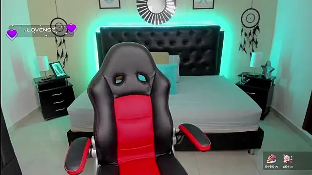 LolaVillalobos online show from 10-03-25, 01:41