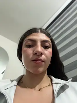 arieel  722 online show from 04-11-26, 03:22