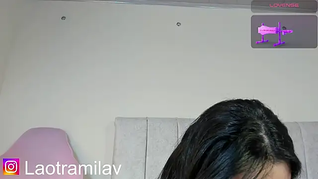 Snapshot of juliettaa_1 chatting on 04-25-26, 12:02 juliettaa 1 online show from 04-25-26, 12:02