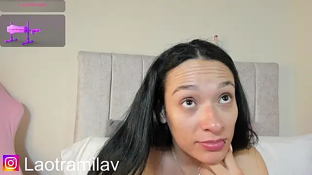 Snapshot of juliettaa_1 chatting on 05-27-26, 12:18 juliettaa 1 online show from 05-27-26, 12:18