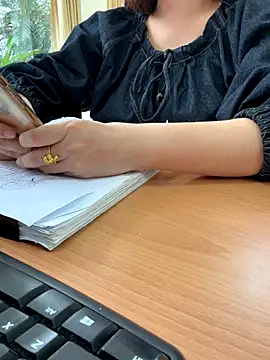 PhuongNhi21 online show from 09-13-25, 02:44