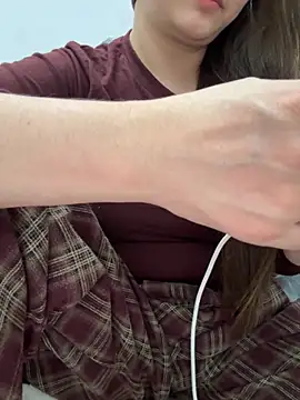 PhuongNhi21 online show from 10-23-25, 01:43