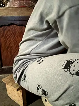 PhuongNhi21 online show from 11-23-25, 02:11