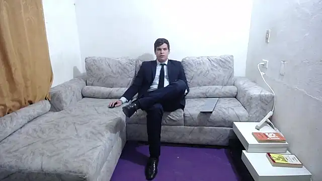 Victor Maitland online show from 04-21-26, 03:57