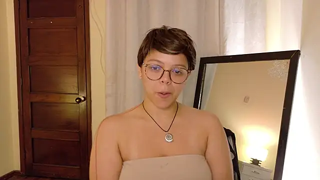 Snapshot of Amanda_sweet chatting on 03-22-25, 06:14 Amanda sweet online show from 03-22-25, 06:14