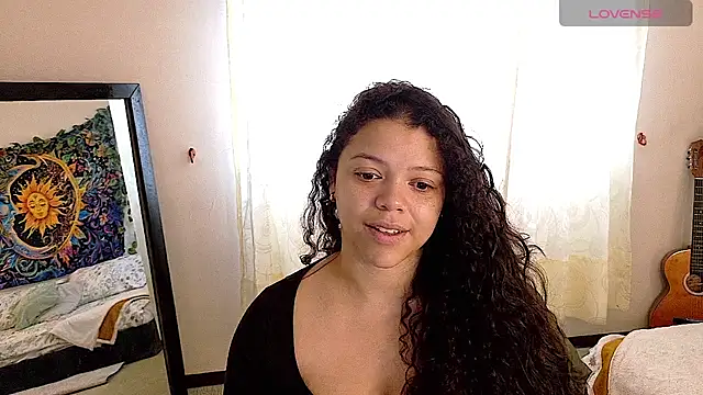 Snapshot of Amanda_sweet chatting on 04-29-26, 12:53 Amanda sweet online show from 04-29-26, 12:53