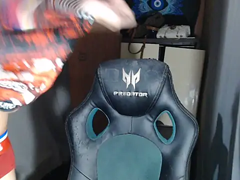 Snapshot of kenbigcockxx chatting on 10-09-25, 11:52 kenbigcockxx online show from 10-09-25, 11:52