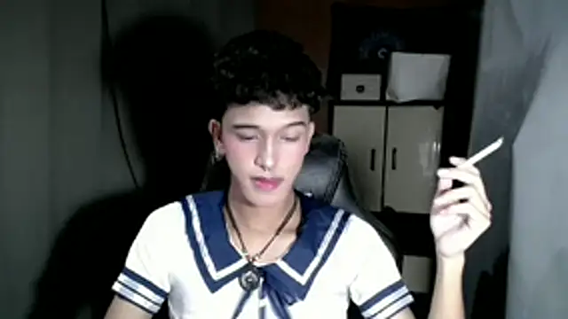 Snapshot of kenbigcockxx chatting on 11-17-25, 03:40 kenbigcockxx online show from 11-17-25, 03:40