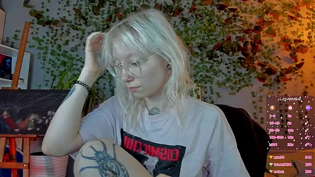 Snapshot of tattoo_art_baby chatting on 07-06-26, 04:42 tattoo art baby online show from 07-06-26, 04:42