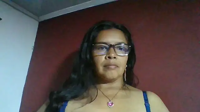 Snapshot of DianaOchoa_ chatting on 07-19-26, 03:43 DianaOchoa online show from 07-19-26, 03:43
