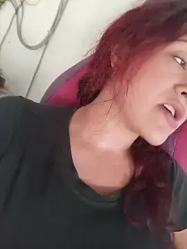 candy  fox  online show from 10-20-25, 09:59