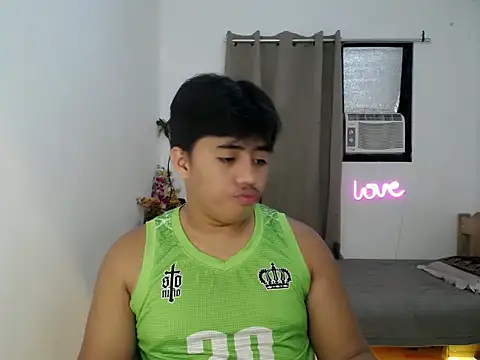 Hugecock2hundle intown online show from 12-16-25, 12:10