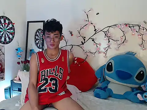 Snapshot of good_boy_in_bed chatting on 01-13-26, 08:14 good boy in bed online show from 01-13-26, 08:14