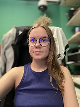  CherryBloom  online show from 09-16-25, 12:28