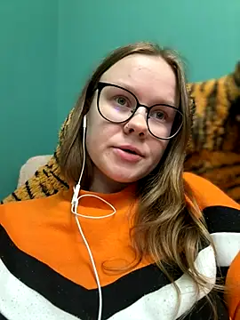  CherryBloom  online show from 10-07-25, 07:33