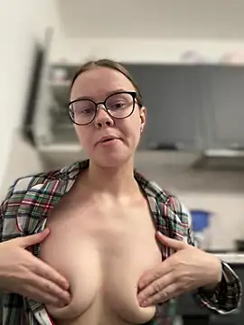  CherryBloom  online show from 01-14-26, 06:19