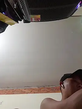 ducpham6565 online show from 11-19-25, 12:38