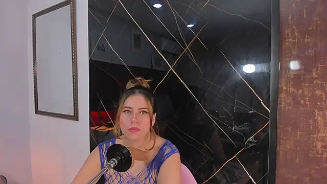Snapshot of abby_blond_ chatting on 09-09-25, 12:26 abby blond online show from 09-09-25, 12:26