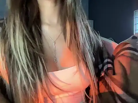 Snapshot of Min_sara69 chatting on 01-09-26, 03:20 Min sara69 online show from 01-09-26, 03:20