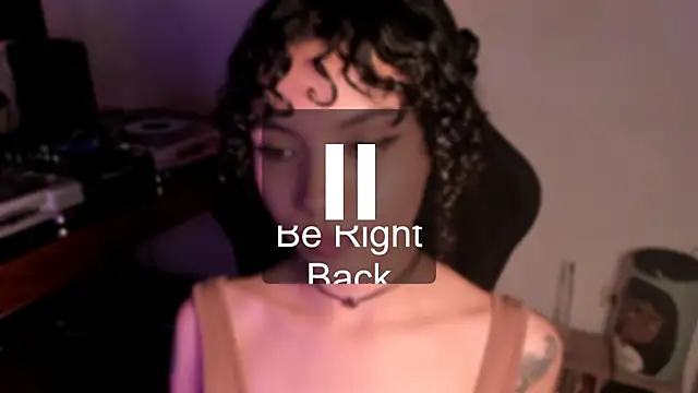 Snapshot of Nati____ chatting on 07-12-26, 02:35 Nati online show from 07-12-26, 02:35