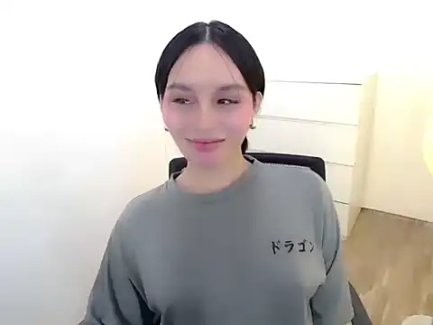 Snapshot of holly_tabby chatting on 09-19-25, 08:20 holly tabby online show from 09-19-25, 08:20