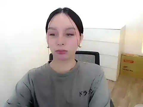 Snapshot of holly_tabby chatting on 11-16-25, 07:30 holly tabby online show from 11-16-25, 07:30