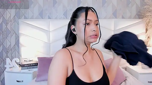 victoria   jonnes online show from 09-26-25, 12:31