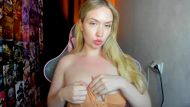 NicoleRiccii online show from 09-08-25, 07:35