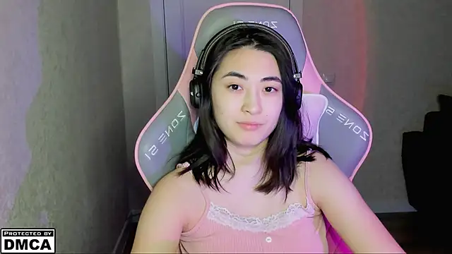 MeilideQian1 online show from 11-25-25, 08:20