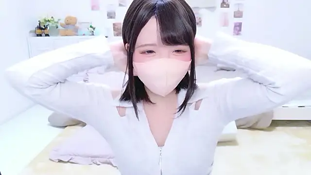 Snapshot of Anzu_xx chatting on 03-16-26, 11:36 Anzu xx online show from 03-16-26, 11:36