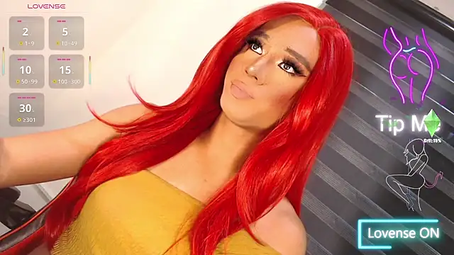 Snapshot of SissifyMeNow chatting on 12-23-25, 03:15 SissifyMeNow online show from 12-23-25, 03:15