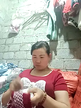 Snapshot of jienrrr chatting on 09-14-25, 12:21 jienrrr online show from 09-14-25, 12:21