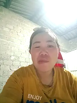 Snapshot of jienrrr chatting on 09-20-25, 12:28 jienrrr online show from 09-20-25, 12:28