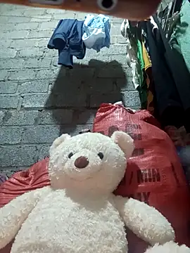 Snapshot of jienrrr chatting on 10-03-25, 12:40 jienrrr online show from 10-03-25, 12:40