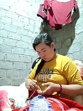 Snapshot of jienrrr chatting on 10-06-25, 10:23 jienrrr online show from 10-06-25, 10:23