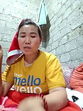 Snapshot of jienrrr chatting on 10-07-25, 11:18 jienrrr online show from 10-07-25, 11:18