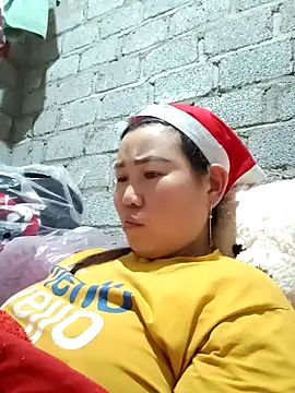 Snapshot of jienrrr chatting on 10-07-25, 11:35 jienrrr online show from 10-07-25, 11:35