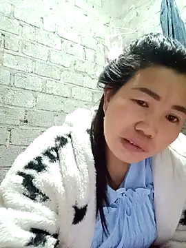 Snapshot of jienrrr chatting on 10-15-25, 11:49 jienrrr online show from 10-15-25, 11:49