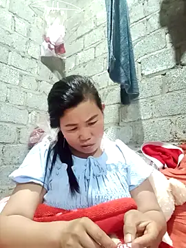 Snapshot of jienrrr chatting on 10-17-25, 12:08 jienrrr online show from 10-17-25, 12:08