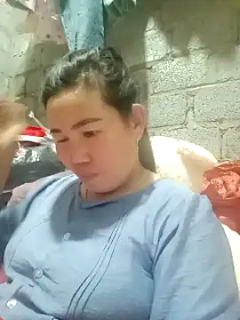 Snapshot of jienrrr chatting on 10-20-25, 12:49 jienrrr online show from 10-20-25, 12:49