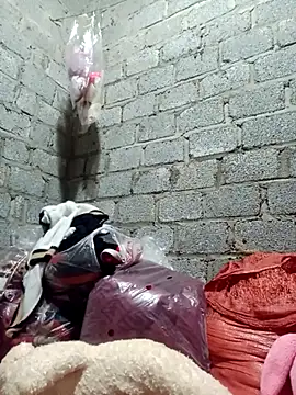 Snapshot of jienrrr chatting on 10-22-25, 01:06 jienrrr online show from 10-22-25, 01:06