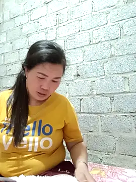 Snapshot of jienrrr chatting on 10-30-25, 12:28 jienrrr online show from 10-30-25, 12:28