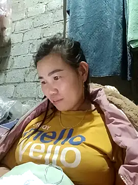 Snapshot of jienrrr chatting on 11-04-25, 01:43 jienrrr online show from 11-04-25, 01:43