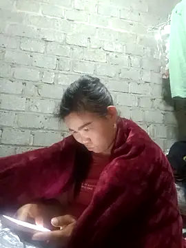 Snapshot of jienrrr chatting on 11-16-25, 01:44 jienrrr online show from 11-16-25, 01:44