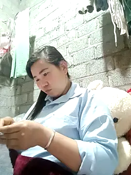 Snapshot of jienrrr chatting on 11-18-25, 01:33 jienrrr online show from 11-18-25, 01:33