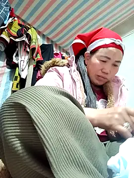 Snapshot of jienrrr chatting on 12-05-25, 02:53 jienrrr online show from 12-05-25, 02:53