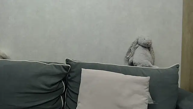 Sarah keyy online show from 11-08-25, 05:45