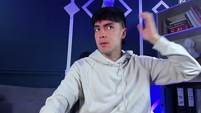 etham wolf  online show from 09-25-25, 12:42